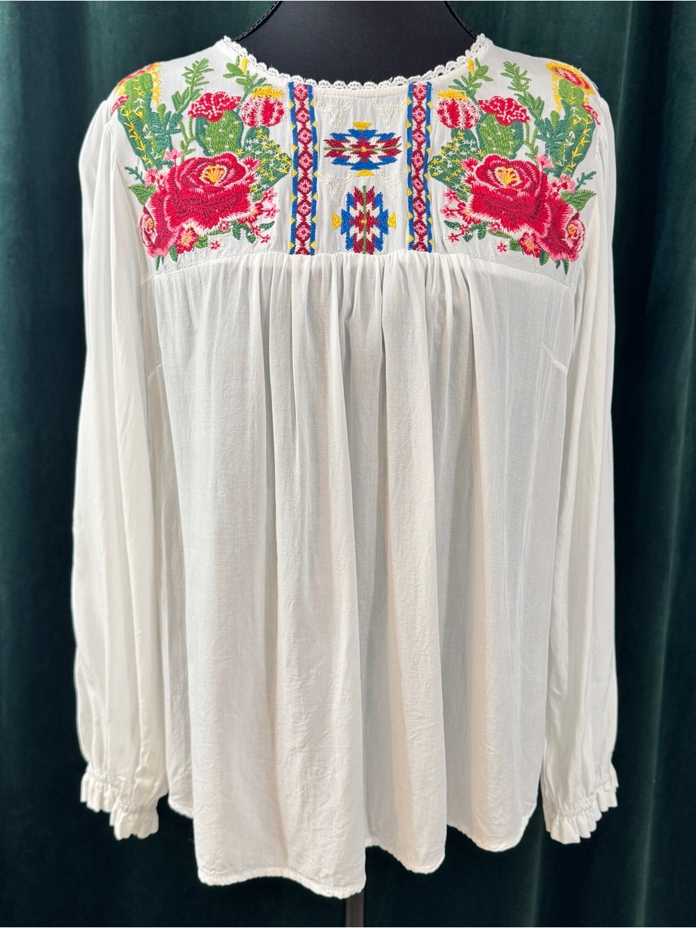 Savanna Jane Embroidered Floral Cactus Boho Blouse Medium